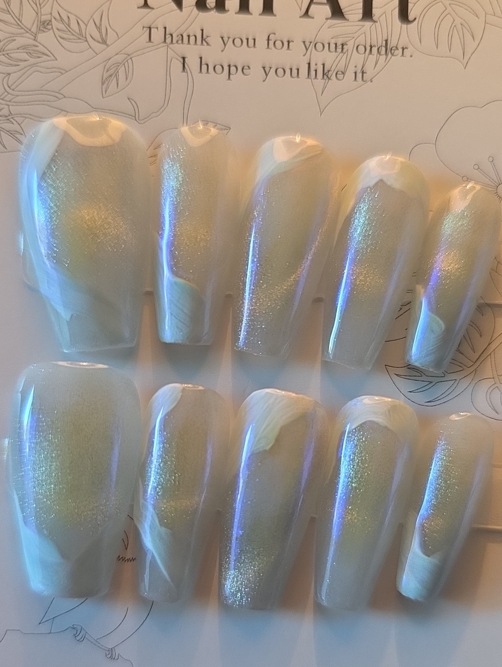 Shimmery Opal White Press-On Nail Set Size Large